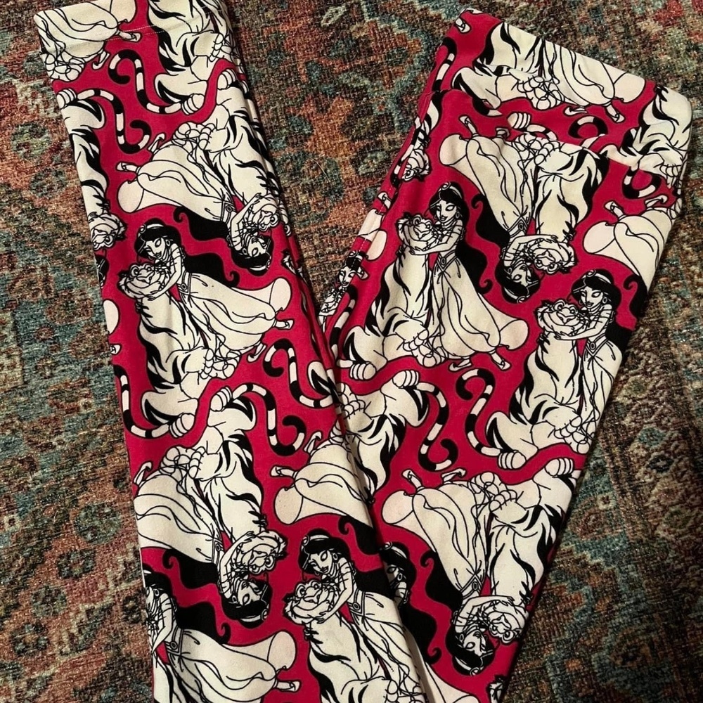 New with tag, Disney LuLaRoe princess Jasmin leggings